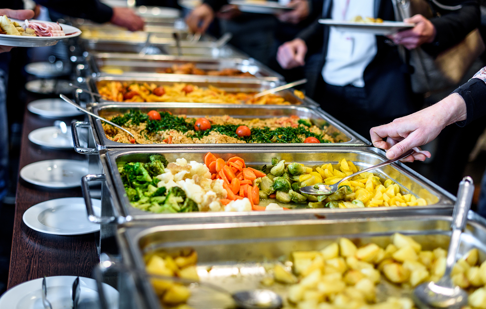 Double Down on Casino Food Waste Reduction with Smart Equipment